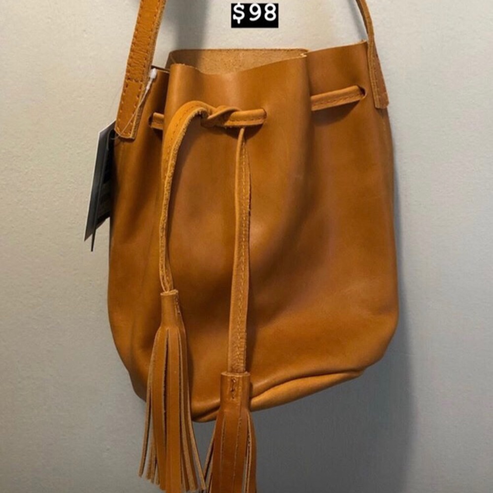 NEW : ABLE Maria bucket bag